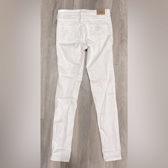 Abercrombie & Fitch Skinny Jean - Picture 1 of 3